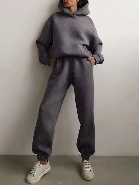 Women's Casual Oversized Hooded Tracksuit with Pockets | Perfect for Outdoor Activities