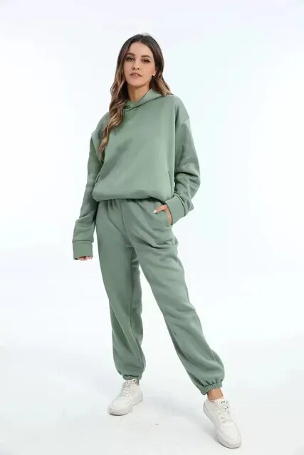 Women's Casual Oversized Hooded Tracksuit with Pockets | Perfect for Outdoor Activities